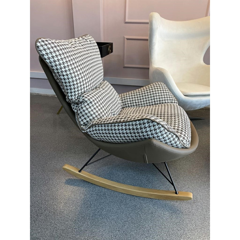 Boho Fotel bujany Otilia pepitka tapicerowany tkaniną w pepitkę Boho Fotel bujany Otilia pepitka tapicerowany tkaniną w pepitkę