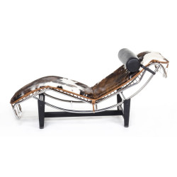 Szezlong inspirowany projektem LC4 Pony deignerska leżanka