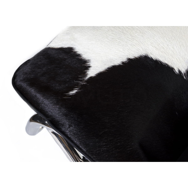 Szezlong inspirowany projektem LC4 Pony deignerska leżanka