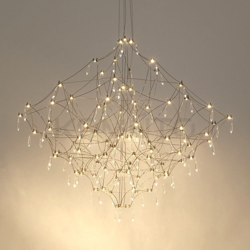 Żyrandol CONSTELATION 77 – złota lampa glamour z kryształkami Żyrandol CONSTELATION 77 – złota lampa glamour z kryształkami