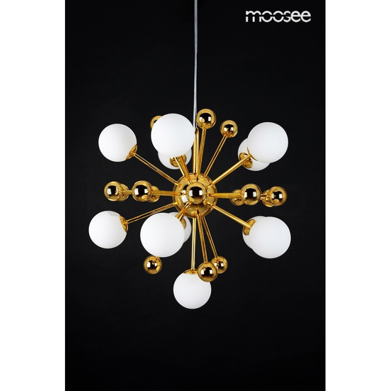 Lampa wisząca Aurelia złota z białymi kloszami do salonu Lampa wisząca Aurelia złota z białymi kloszami do salonu