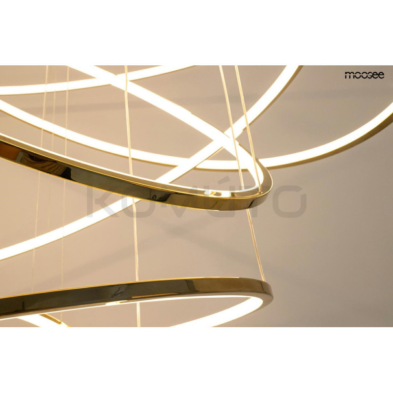 Lampa wisząca RING SLIM5 złotych okręgów do wysokiego salonu Lampa wisząca RING SLIM5 złotych okręgów do wysokiego salonu