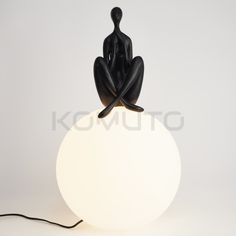 LAMPA STOŁOWA WOMAN-3 CZARNA średnica 35 LAMPA STOŁOWA WOMAN-3 CZARNA średnica 35