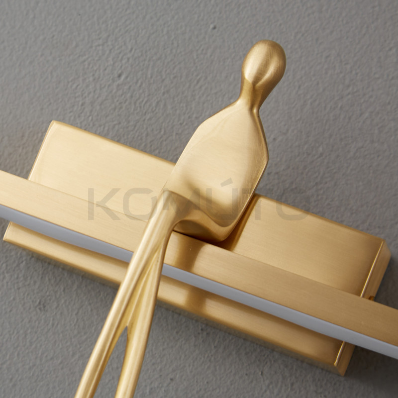 Kinkiet glamour AMICI ZŁOTY 31 z siedzącą postacią Kinkiet glamour AMICI ZŁOTY 31 z siedzącą postacią