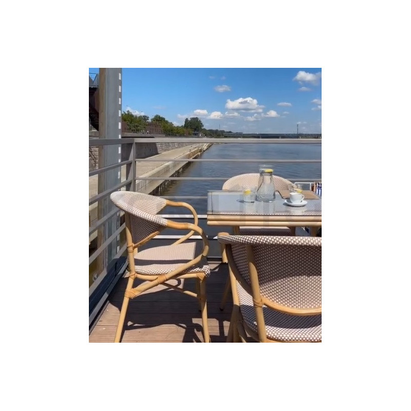 Krzesło Boho Bistro Paris rattanowe jasnobrązowe na taras