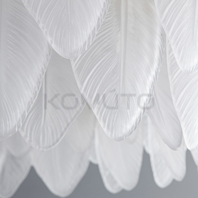 Lampa wisząca PIUMA LONG 100 podłużna białe pióra