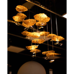 Designerska Lampa wisząca LEAFS DISC złota do wysokiego salonu Designerska Lampa wisząca LEAFS DISC złota do wysokiego salonu