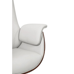 Fotel ADMIRAL - nowoczesny design w biurze i gabinecie Fotel ADMIRAL - nowoczesny design w biurze i gabinecie