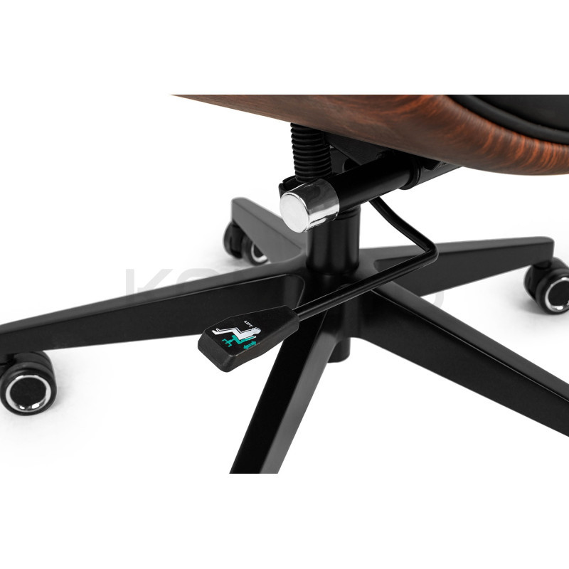 ADMIRAL Czarny:  Fotel biurowy z charakterem | Komuto.pl ADMIRAL Czarny:  Fotel biurowy z charakterem | Komuto.pl