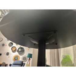 Wysoki stolik barowy Tulp okrągły 60 czarny blat i podstawa Wysoki stolik barowy Tulp okrągły 60 czarny blat i podstawa