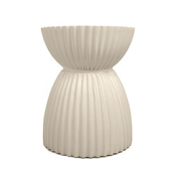 Stolik TURNO – artystyczna forma i design | Komuto.pl