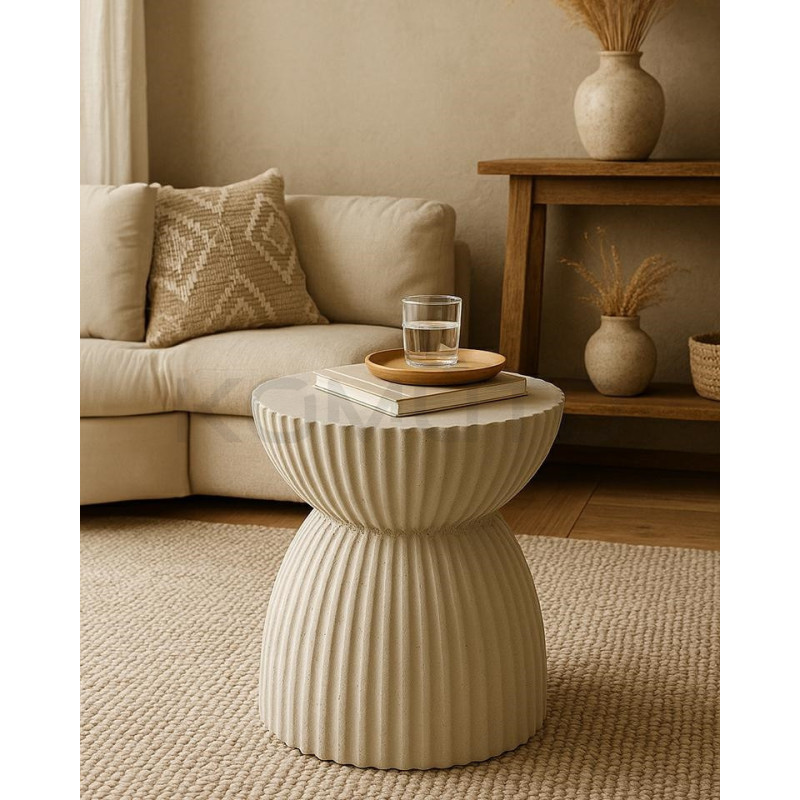 Stolik TURNO – artystyczna forma i design | Komuto.pl