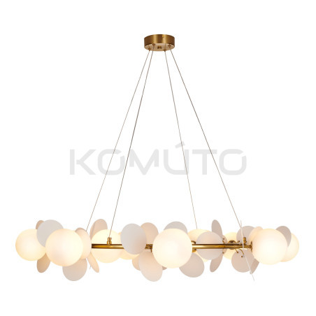 Lampa CHIC – artystyczna forma światła i elegancji