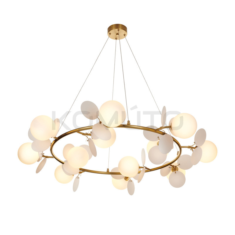 Lampa CHIC – artystyczna forma światła i elegancji