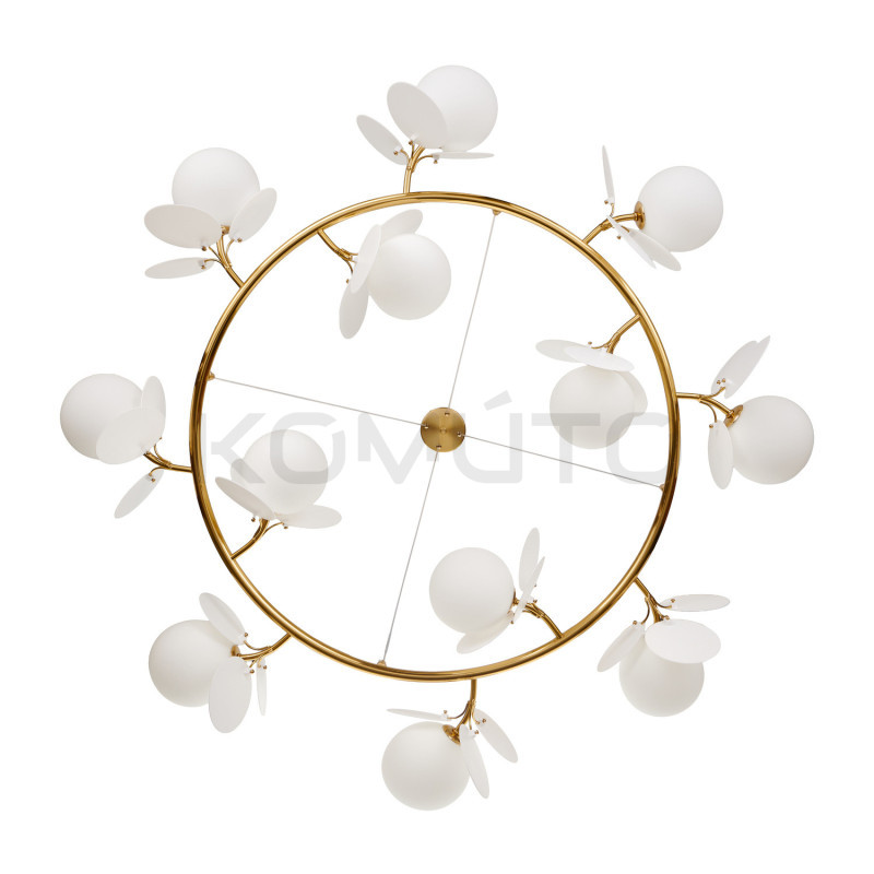 Lampa CHIC – artystyczna forma światła i elegancji