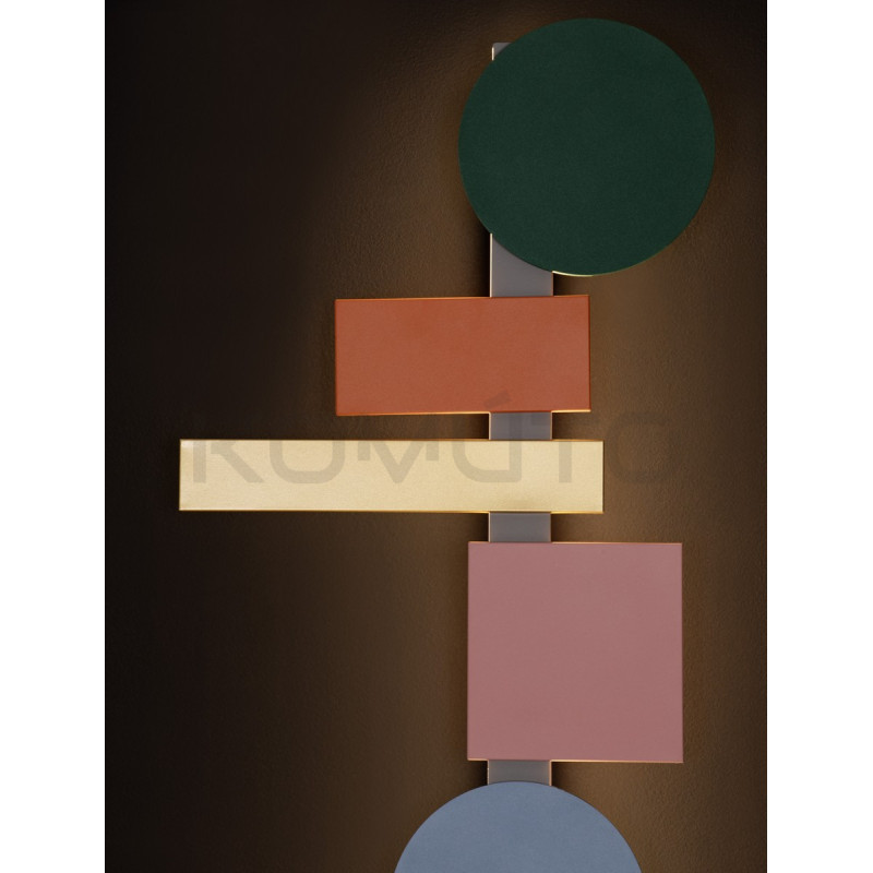 Kinkiet Piet – artystyczna instalacja świetlna na ścianie 