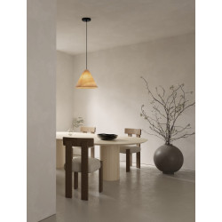 Solise – Lampa jak rzeźba światła i drewna | Komuto.pl Solise – Lampa jak rzeźba światła i drewna | Komuto.pl