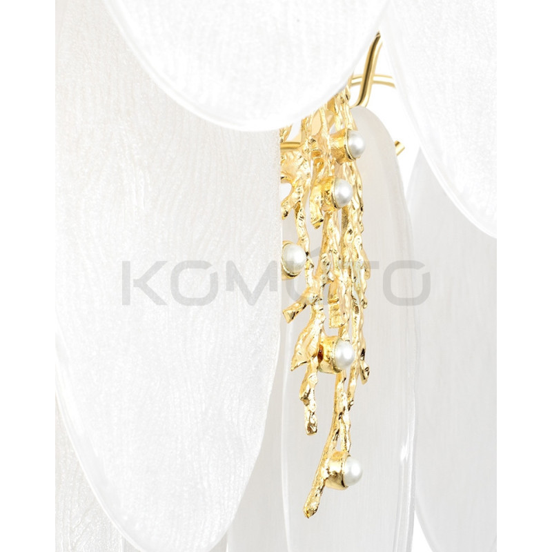 CLARA 80 złota – lampa artystyczna, która inspiruje