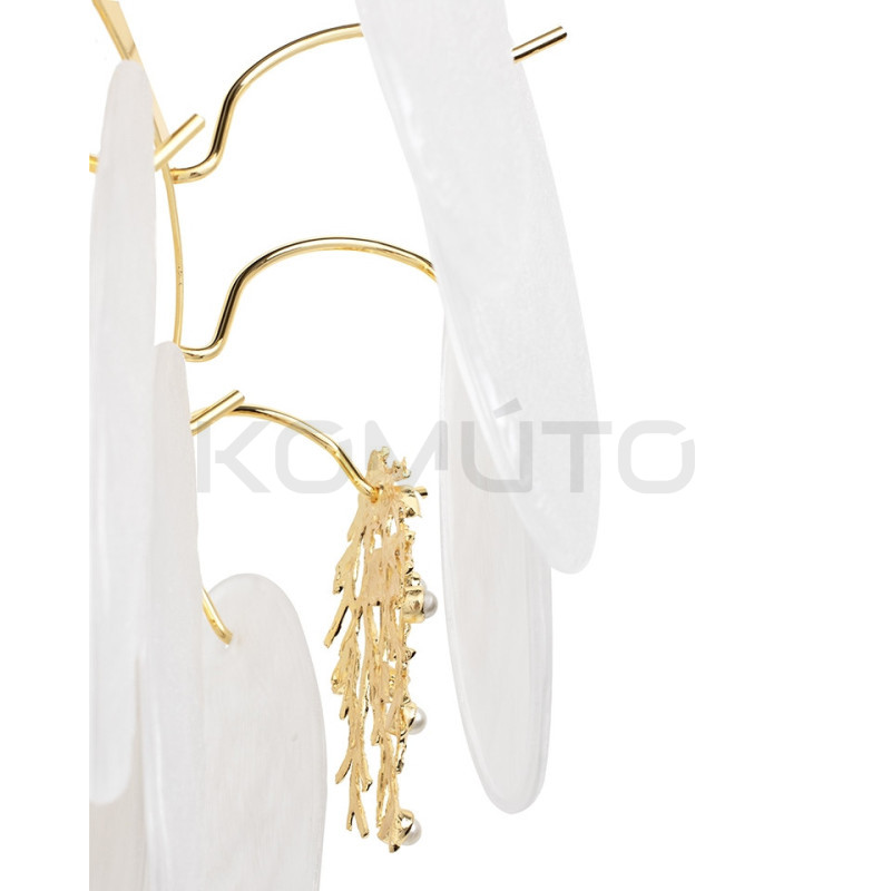 CLARA 80 złota – lampa artystyczna, która inspiruje