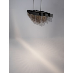 Pixel 120 × 31 – czarna lampa wisząca, która maluje światłem