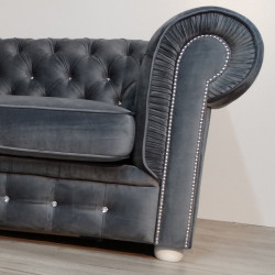 Sofa Chesterfield z kryształkami March 3 osobowa