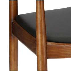 Krzesło KENNEDY – klasyczne wzornictwo i naturalne drewno