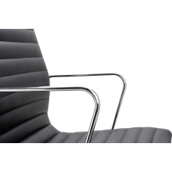 Aeron Prestige Plus – nowoczesny fotel biurowy na kółkach