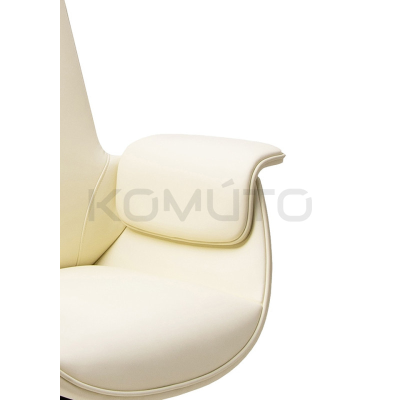 Beżowy fotel biurowy ADMIRAL | Design ze złotą podstawą