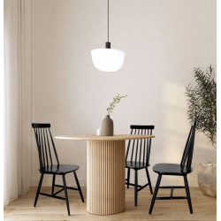 Czarny patyczak Stick – krzesło drewniane w formie i linii