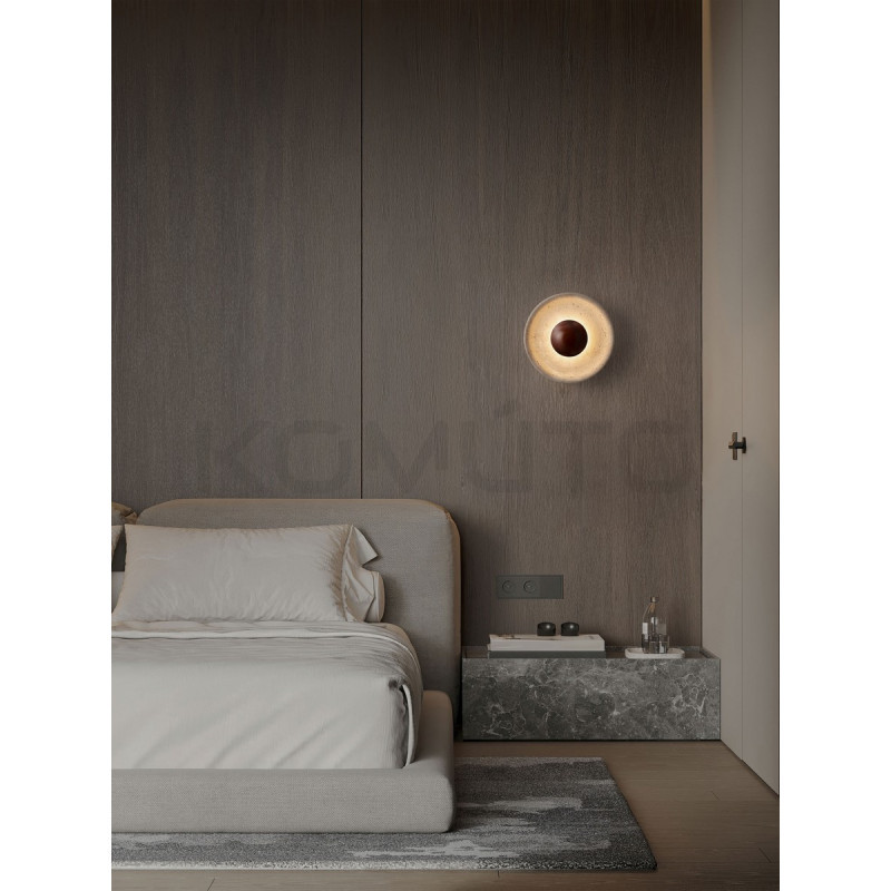 Kinkiet z trawertynu Saturn – designerska lampa ścienna LED