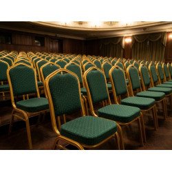 Krzesło eventowe HEKATE zielone – krzesło do sal bankietowych