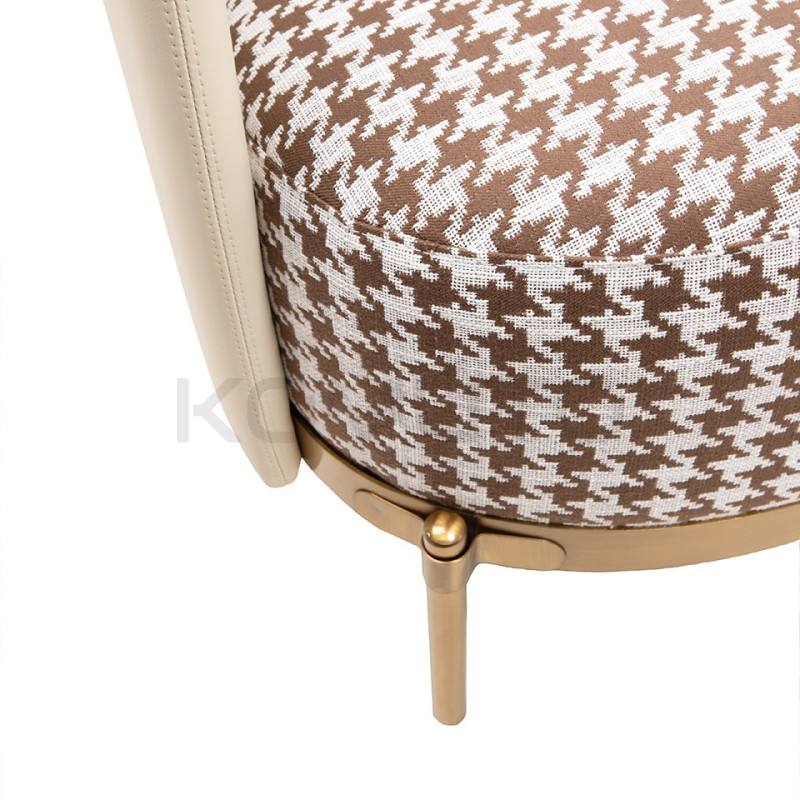 Fotel VENICE – Manifest Stylu. Dialog Pepitki i Złota