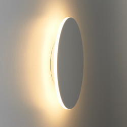 Geometryczny kinkiet NYX 25 – geometria i poetyckie światło