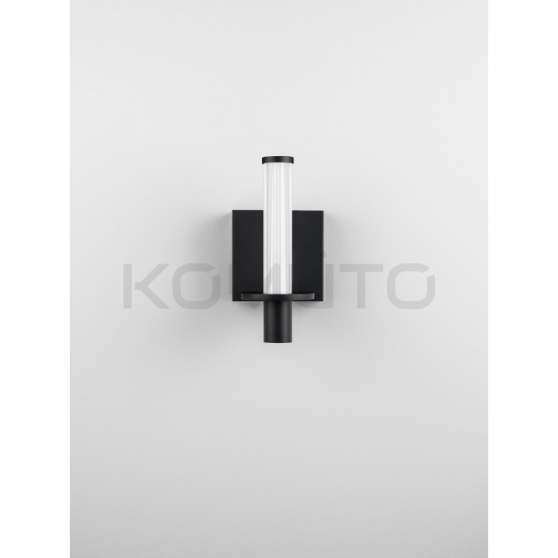NEXO 1 – designerski kinkiet LED z ryflowanym szkłem