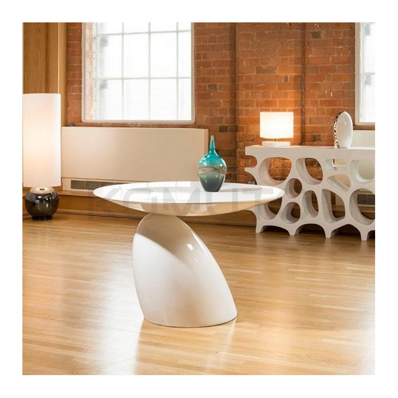 Stół inspirowany projektem Parabel table