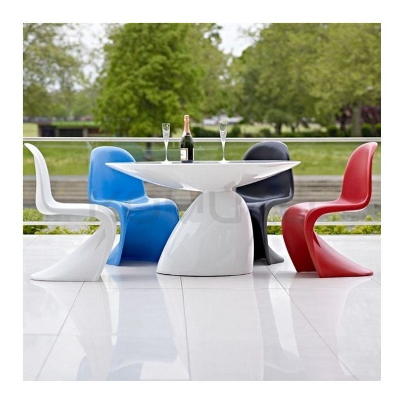 Stół inspirowany projektem Parabel table