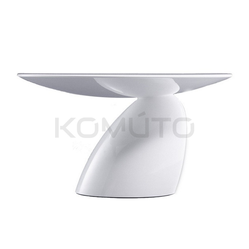 Stół inspirowany projektem Parabel table